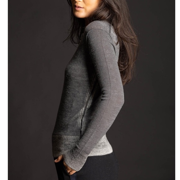 PAYCHI GUH 100% Mongolian Worsted Cashmere Turtleneck Size L M Luxury - Picture 1 of 7